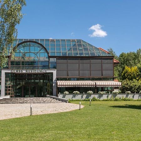 Glass Residence Otwock Ngoại thất bức ảnh
