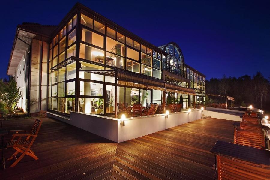 Glass Residence Otwock Ngoại thất bức ảnh
